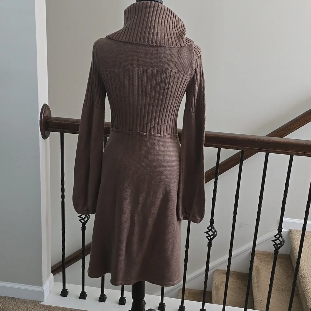 Longsleeved sweater dress - Picture 2 of 4